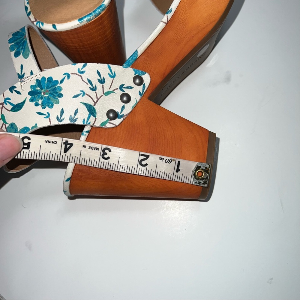 Lucky Brand Floral Heeled Sandals - White and Blue - Picture 8 of 9